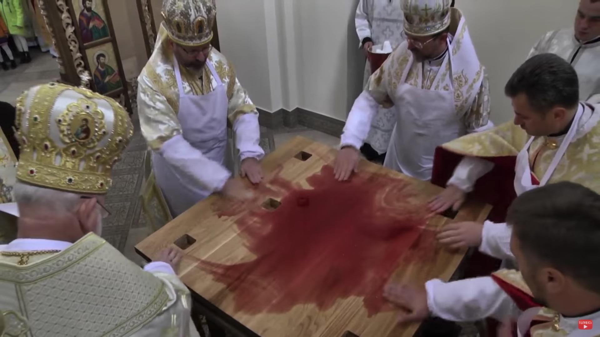 Архиєрейська Божестенна Літургія з Чином освячення храму УГКЦ у Рівному