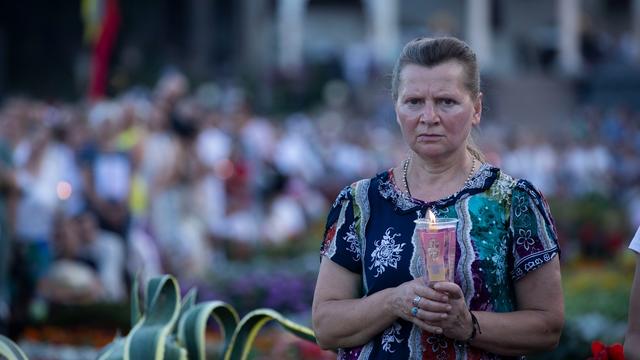  Молебень до Богородиці у Марійському духовному центрі Зарваниця
