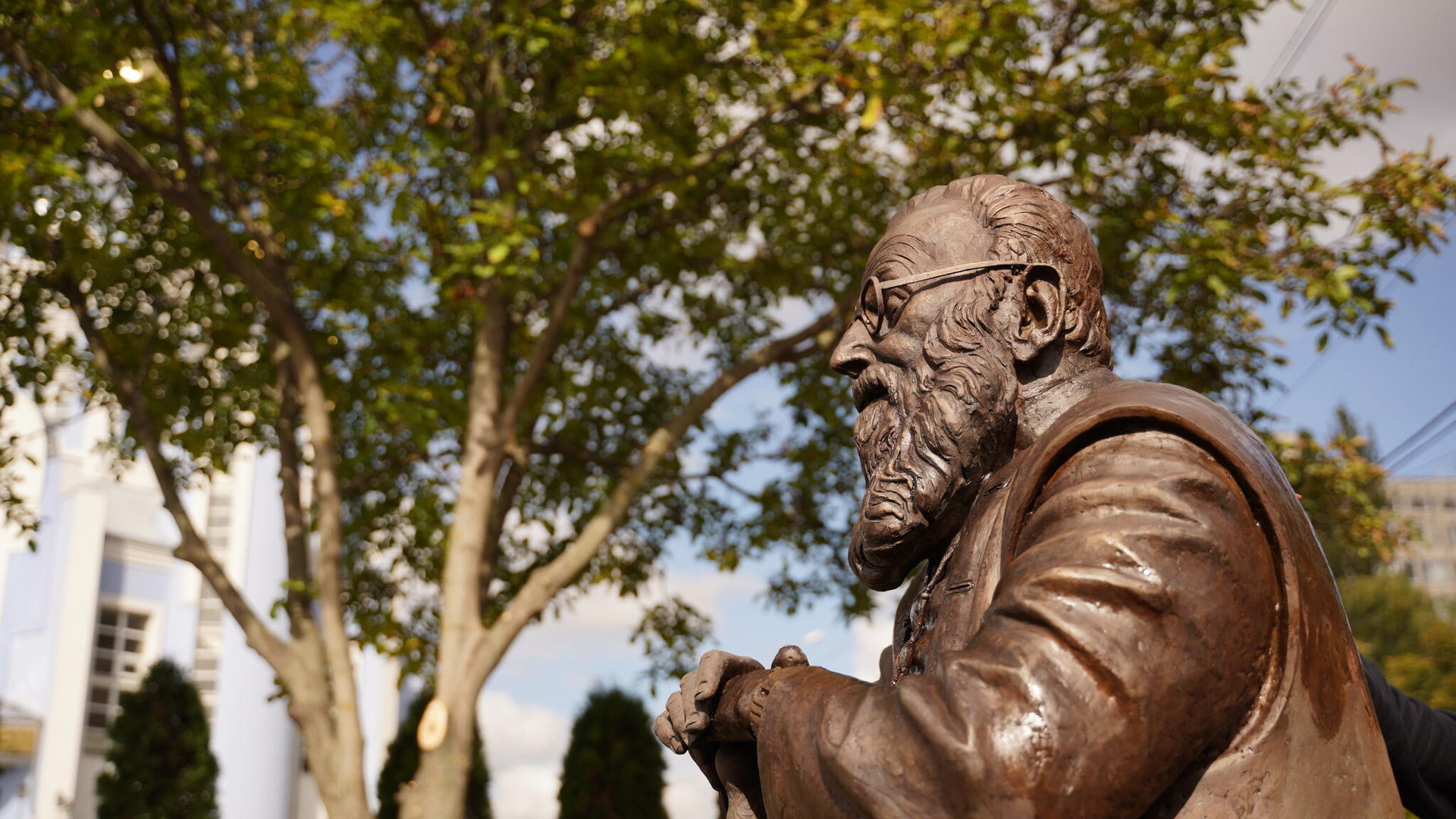 Відкриття пам’ятника Блаженнішому Любомиру Гузару у Вінниці