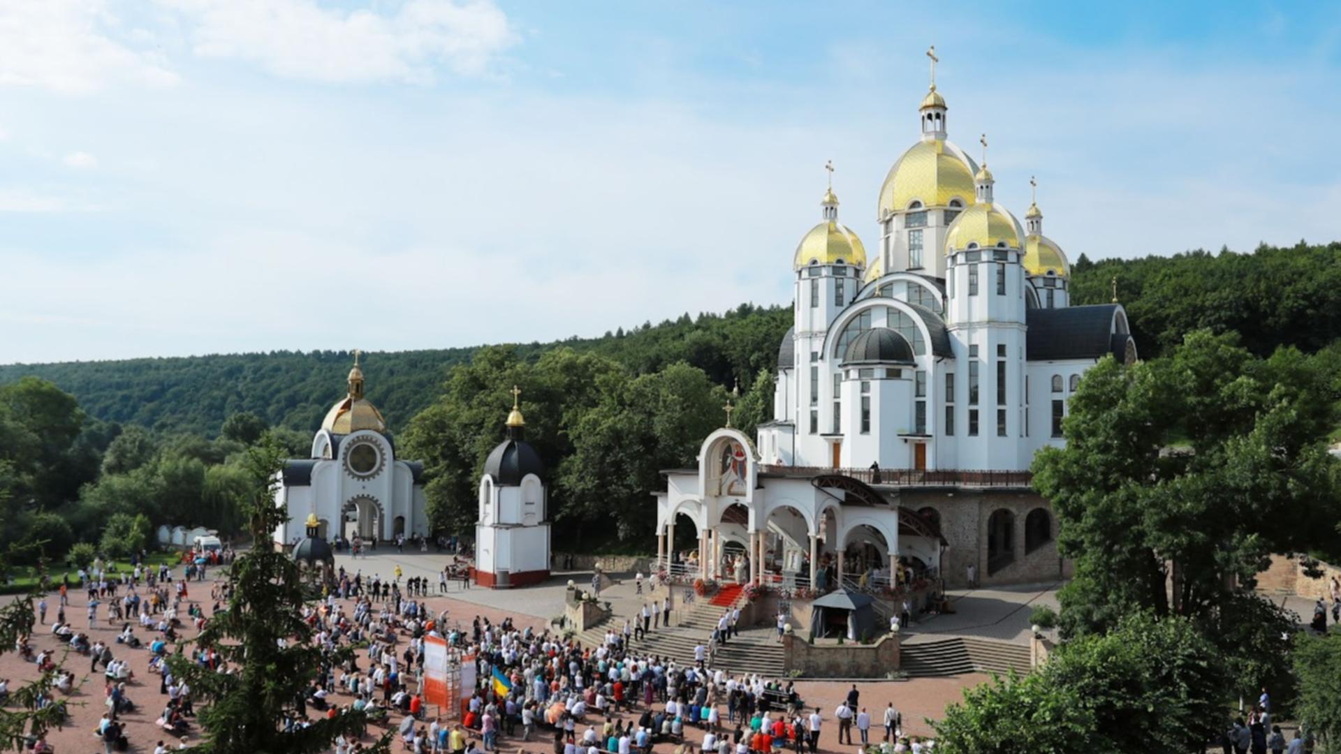 Божественна Літургія онлайн у Марійському духовному центрі «Зарваниця»