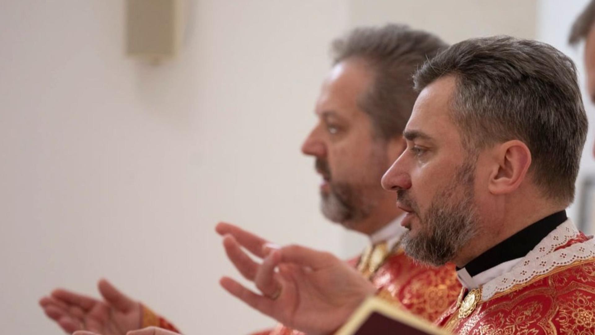 5 кл, 21-й урок. Богослужбовий одяг: Священник. Катехитична онлайн-школа