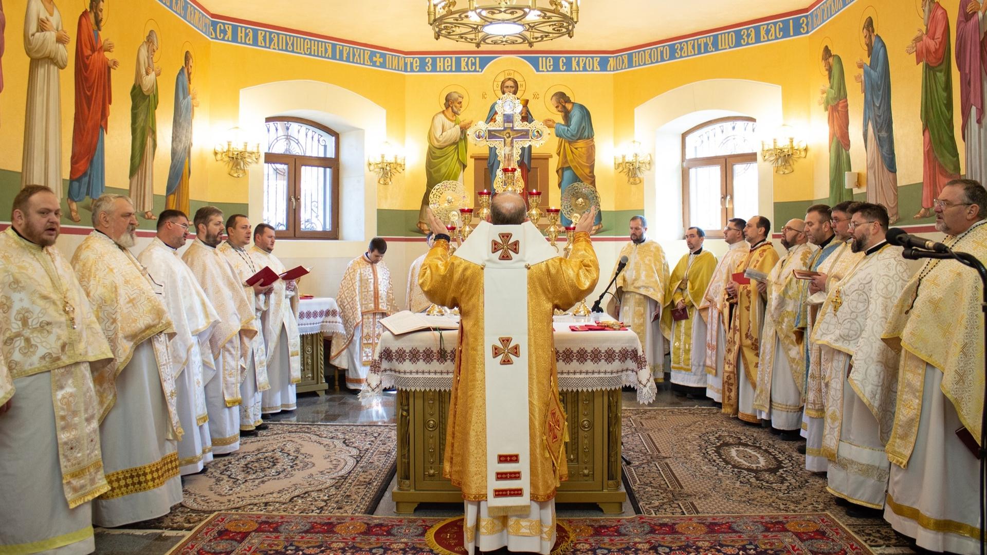 Божественна Літургія онлайн у парафії св. Миколая Чудотворця, Харків