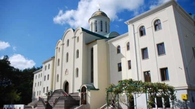 Божественна Літургія онлайн у Київській Трьохсвятительській духовній семінарії
