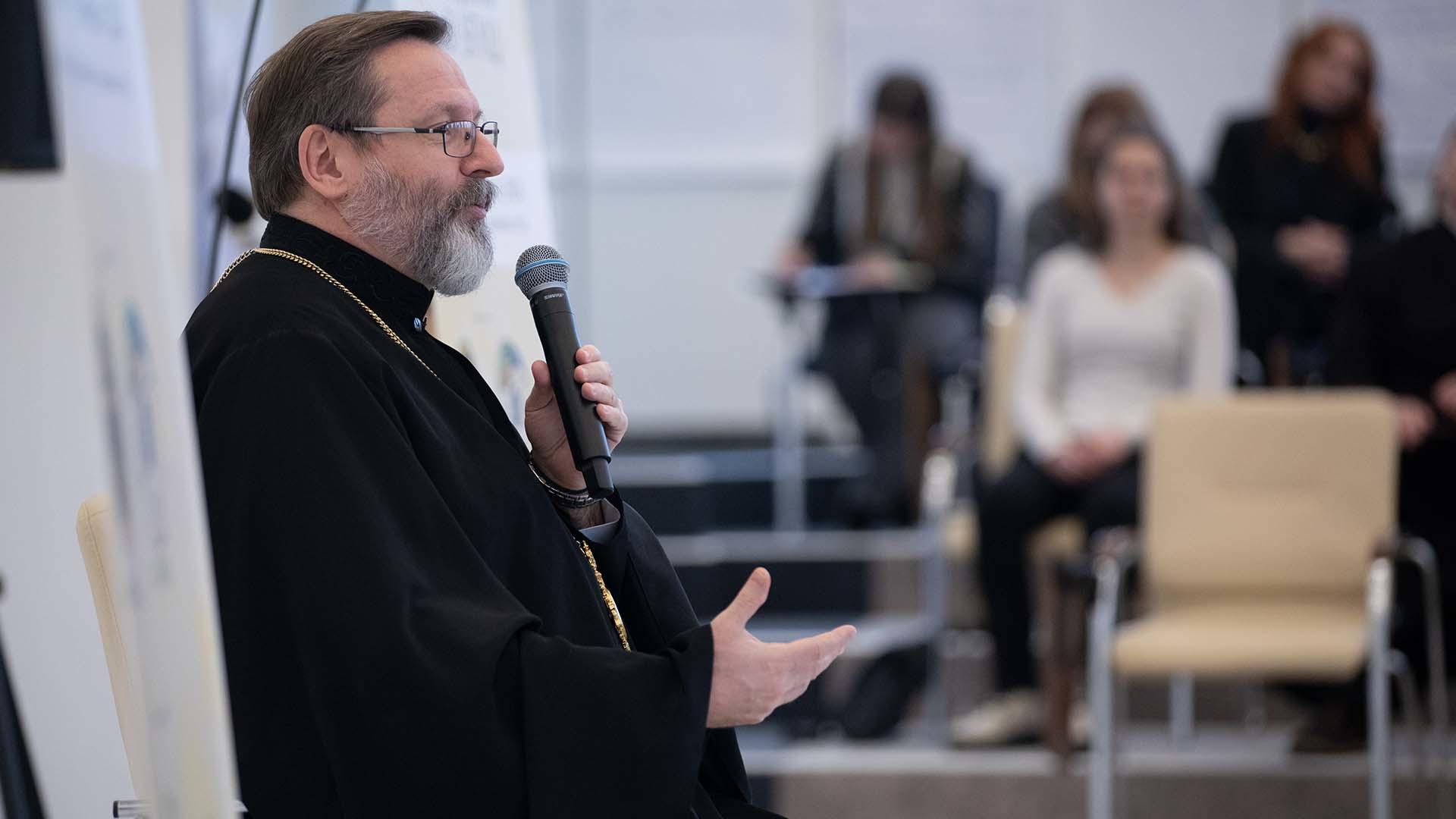 Блаженніший Святослав промовляє до молоді