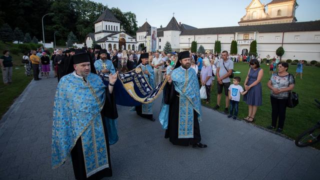 Велика Вечірня з Святоуспенської Унівська лавра